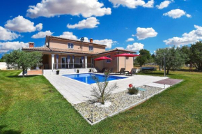Ferienhaus mit Privatpool für 8 Personen ca 130 qm in Divšići, Istrien Südküste von Istrien